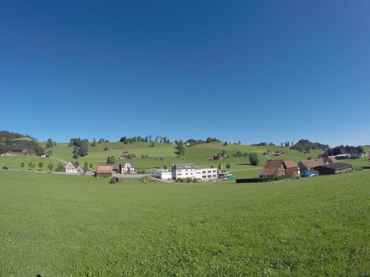 Hotel Garni Traube B&B Schwellbrunn Екстер'єр фото