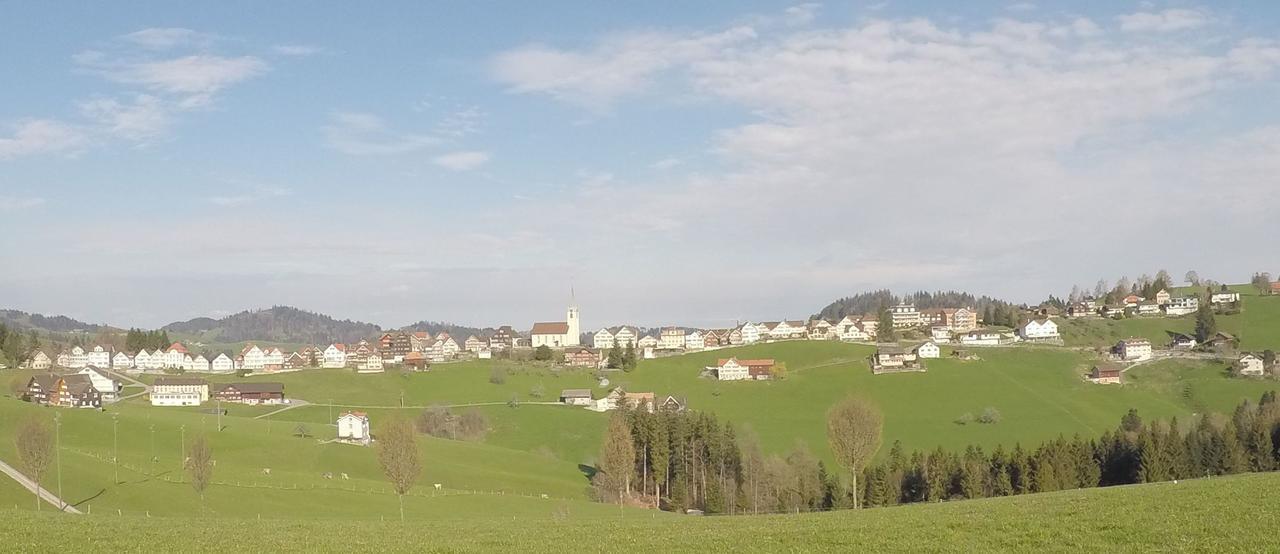 Hotel Garni Traube B&B Schwellbrunn Екстер'єр фото
